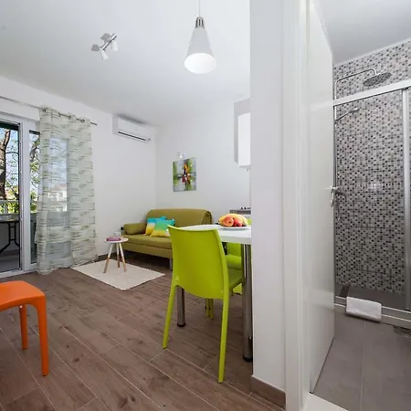 Lala Apartament Tučepi