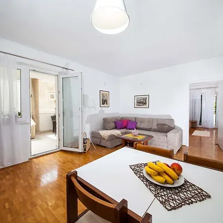 Lala Apartament *